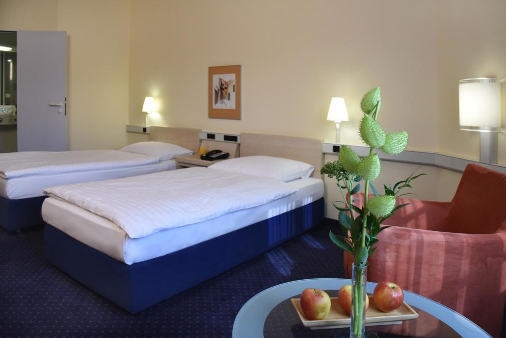 Intercityhotel Stuttgart Eksteriør bilde
