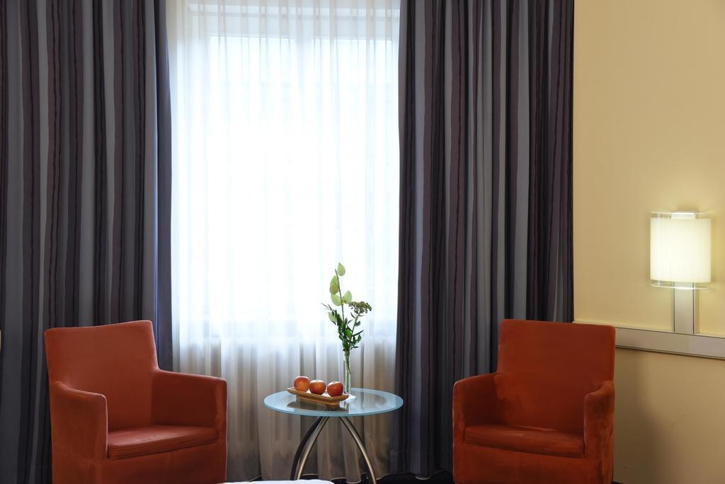 Intercityhotel Stuttgart Eksteriør bilde