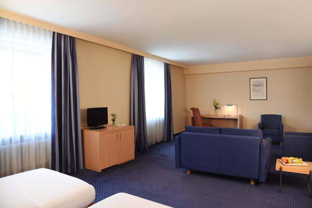Intercityhotel Stuttgart Eksteriør bilde