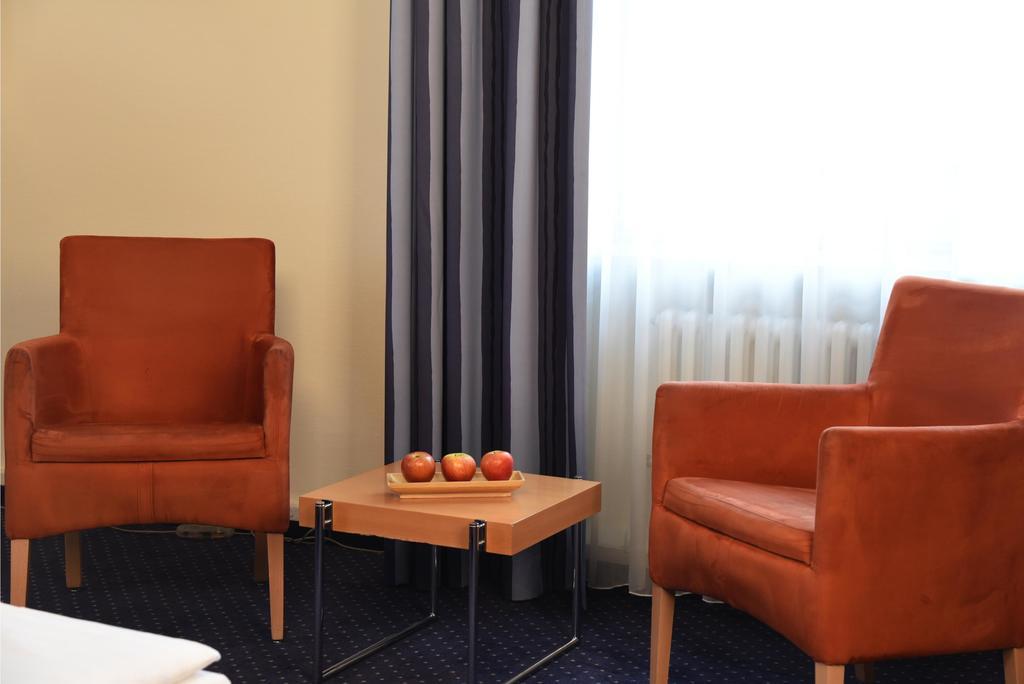 Intercityhotel Stuttgart Rom bilde