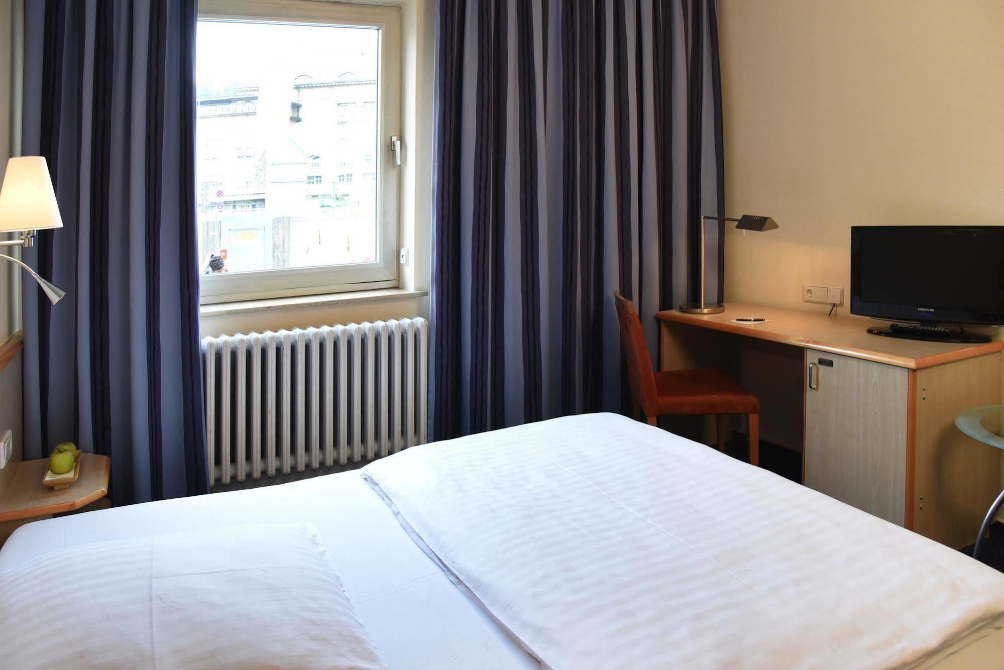 Intercityhotel Stuttgart Eksteriør bilde