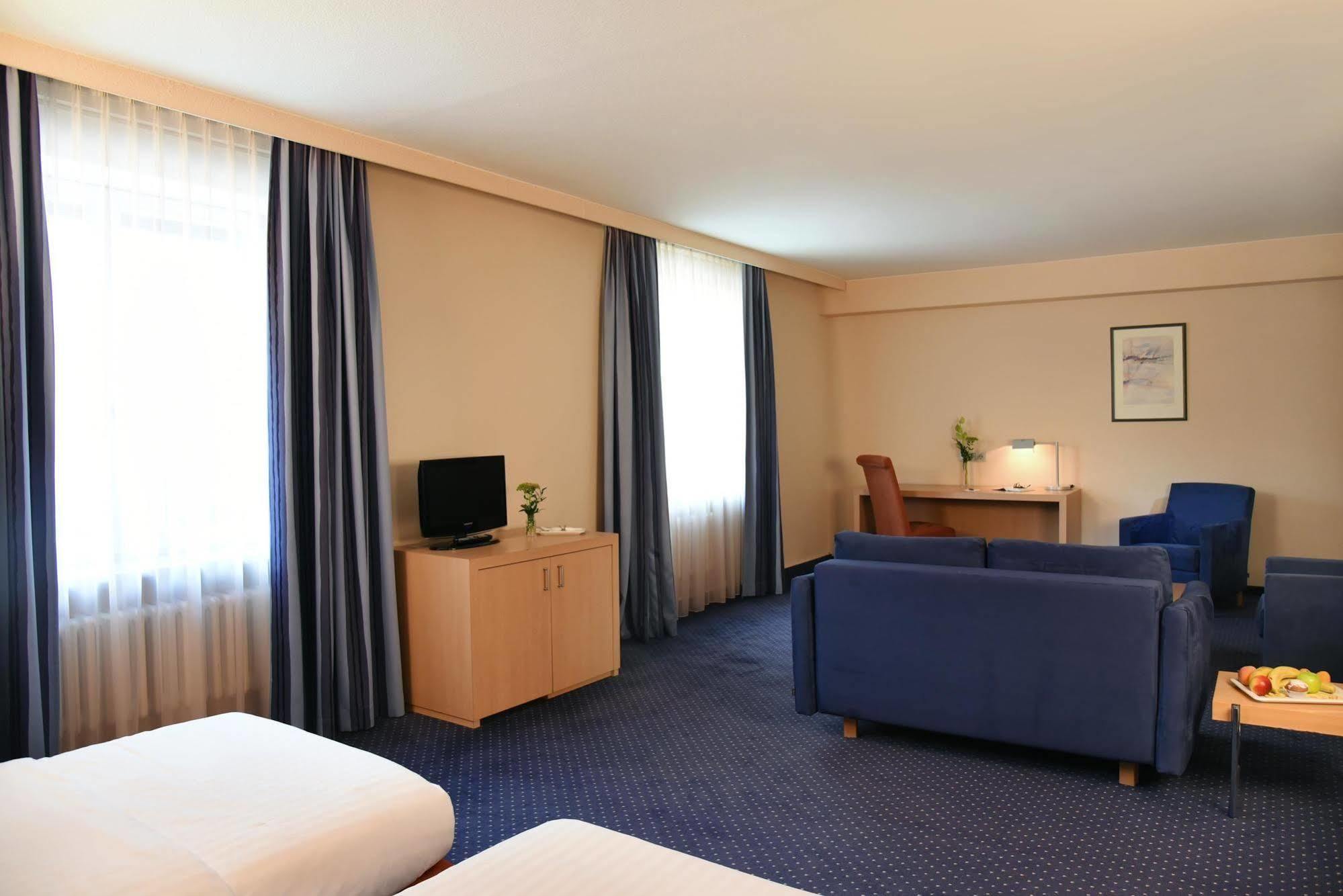 Intercityhotel Stuttgart Eksteriør bilde